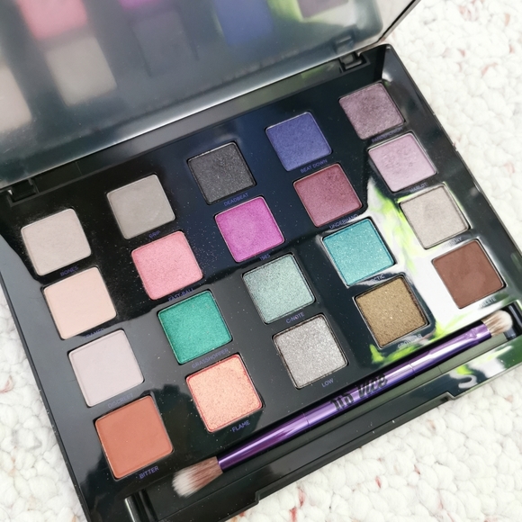 Urban Decay Vice palette - Picture 2 of 2